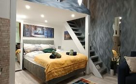 Suzan'S Apartment In The Heart Of Budapest