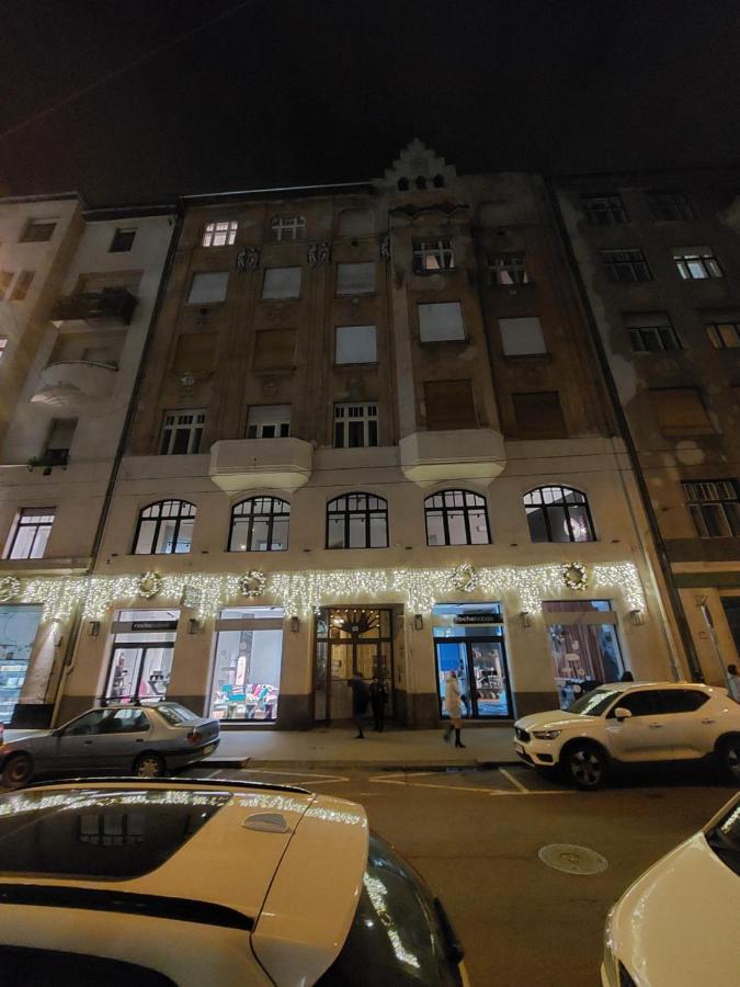 Suzan'S Apartment In The Heart Of Budapest Exterior foto