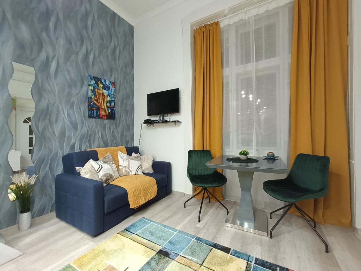 Suzan'S Apartment In The Heart Of Budapest Exterior foto